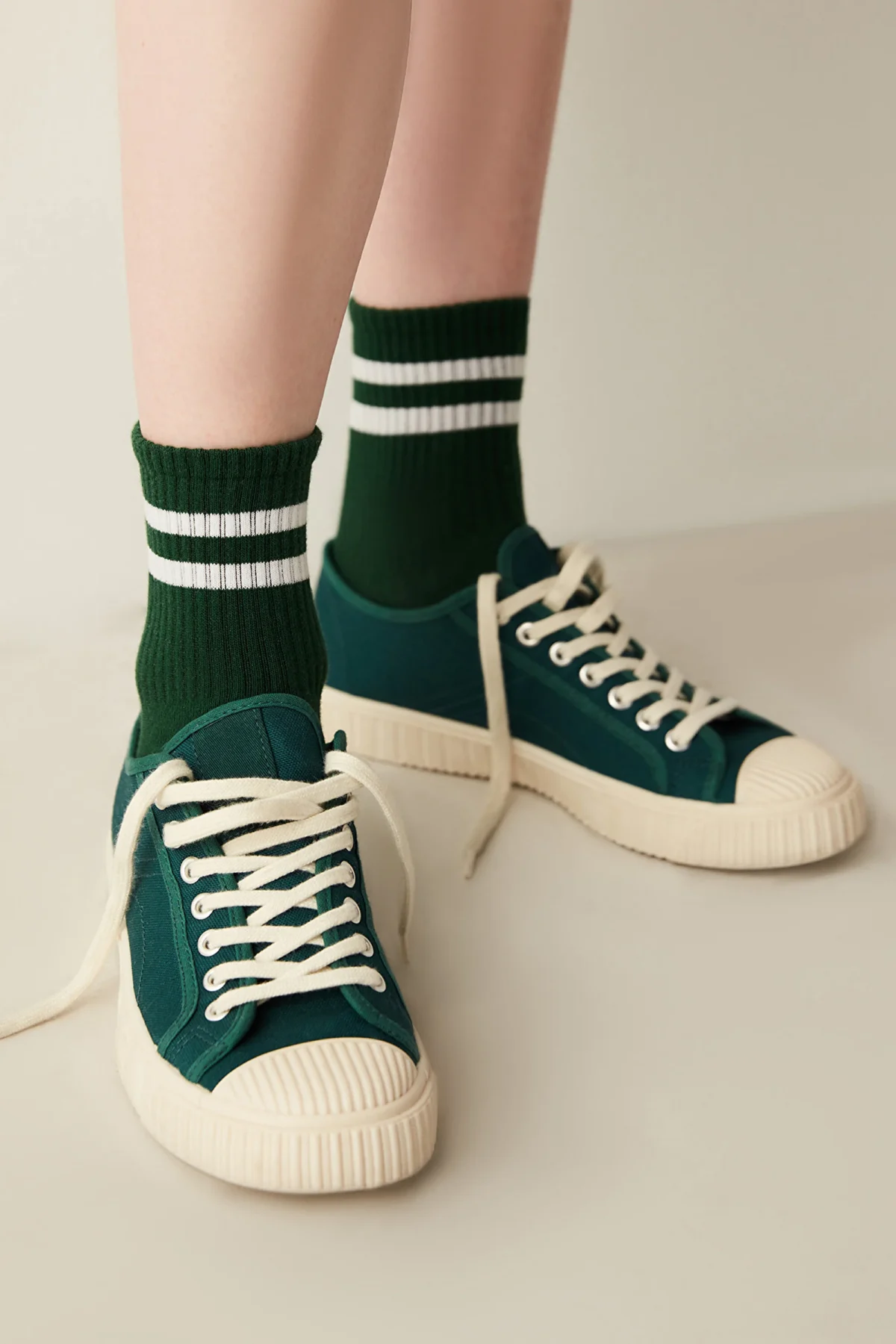 CONTRAST STITCH LACE UP SNEAKERS
