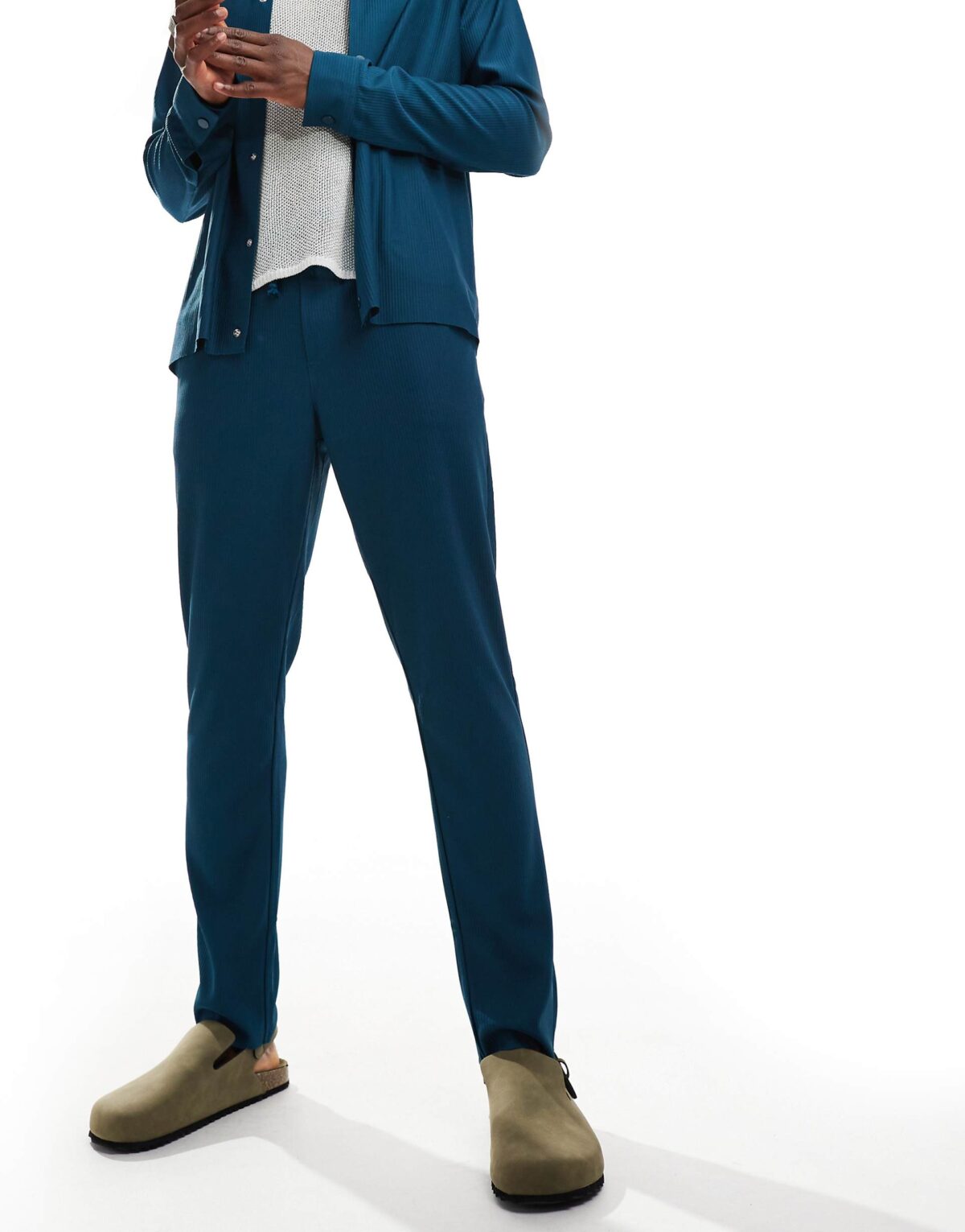 ONLY & SONS PLEATED JOGGERS - Image 2