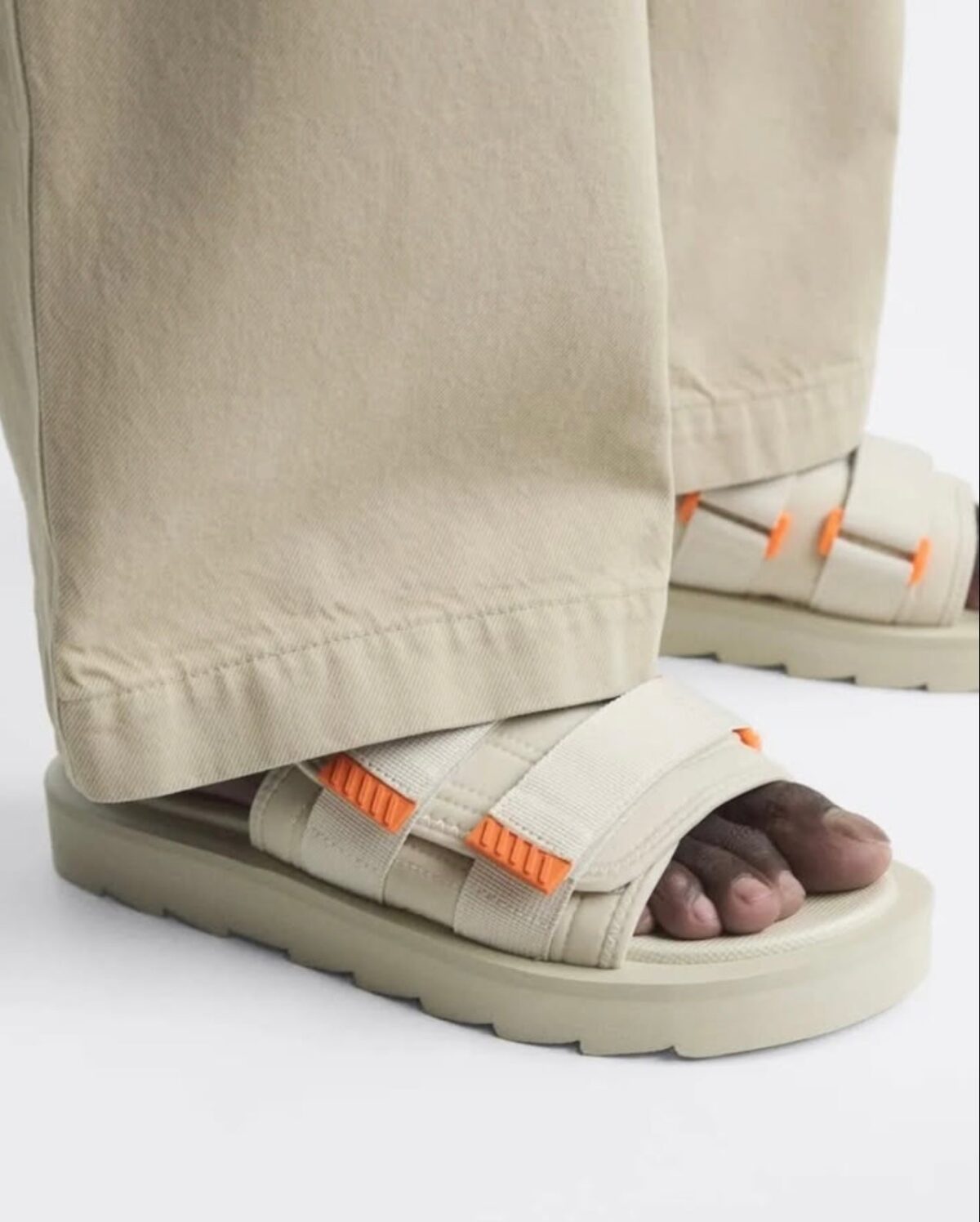 ZARA TECH SLIDE - Image 2