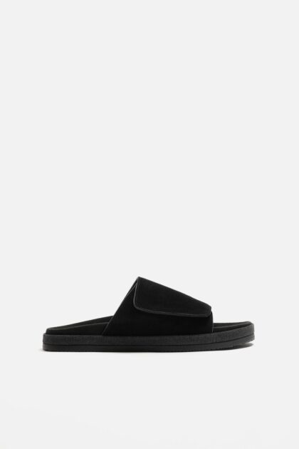 BLACK STRAP SUEDE SANDAL